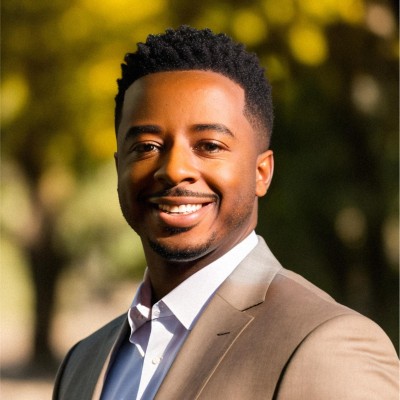 Dr. Travis McPhail